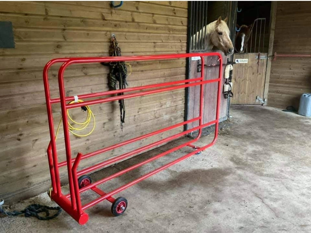 Electric Heated Horse Rug & Boot Dryer - 2 Bars With Heated Boot Horns - Horse Rug Rack