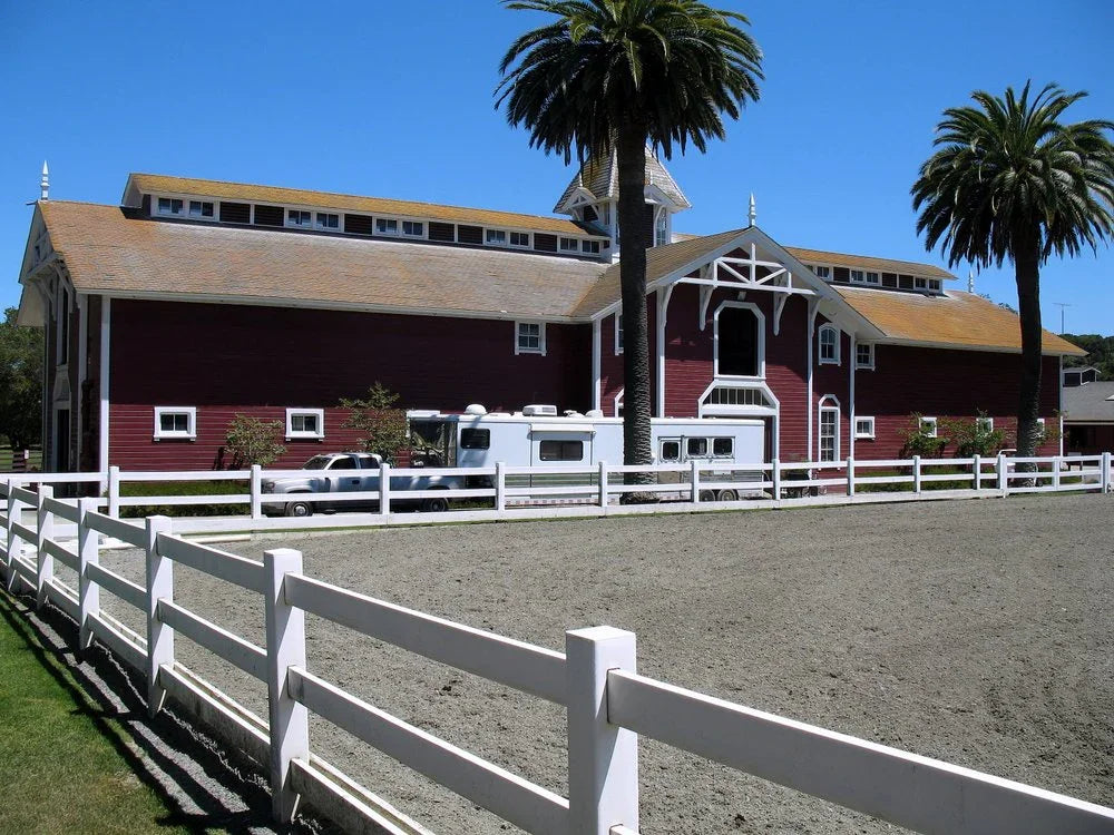 Building A Horse Farm Or Buying - A Comparison